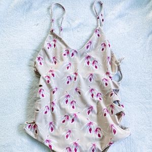 acacia florence in island orchid.